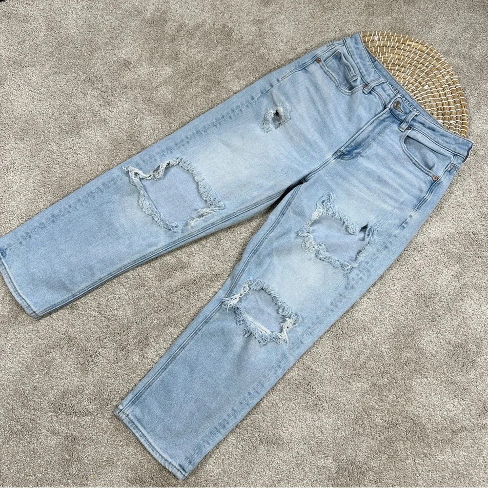 American Eagle Stretch Mom Straight Jeans Distressed Ripped Blue Size 6 Short - Picture 2 of 15